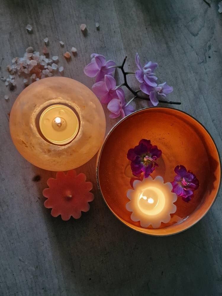 Beautiful hammered bowl with hand poured scented floating tealights - thepurehaven